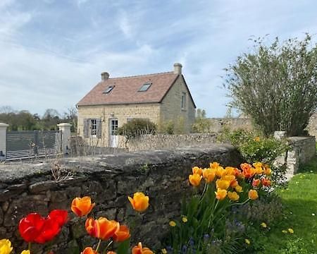 Jolie maison pour 4 à 6 personnes Ellon Esterno foto