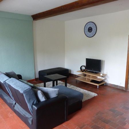 Jolie maison pour 4 à 6 personnes Ellon Esterno foto
