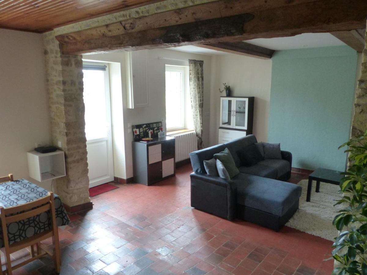 Jolie maison pour 4 à 6 personnes Ellon Esterno foto